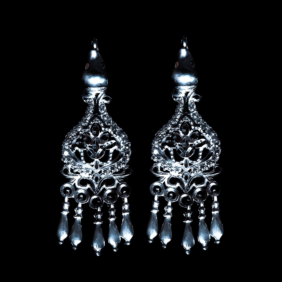 Кубачинские украшения с кораллом в серебре