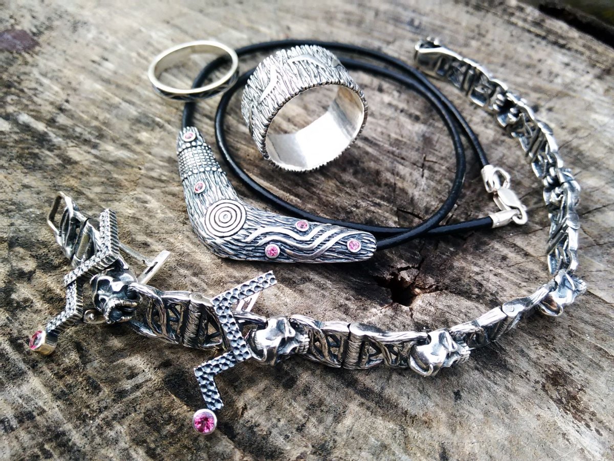 Старинные серебряные украшения