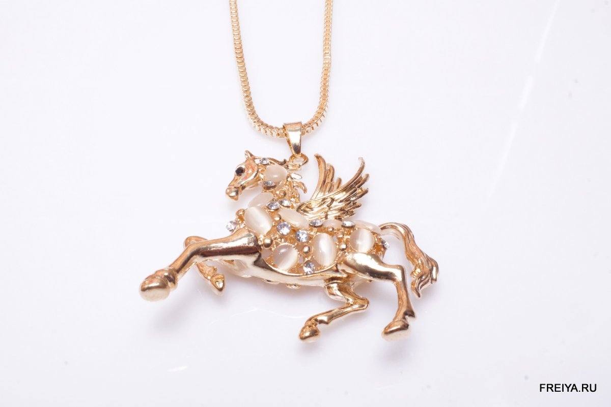 Подвеска лошадь, золото