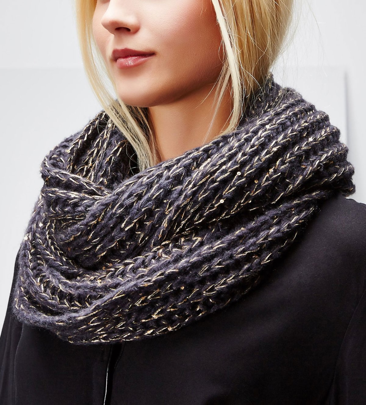 "Ажурный шарф Kristin Benecken"