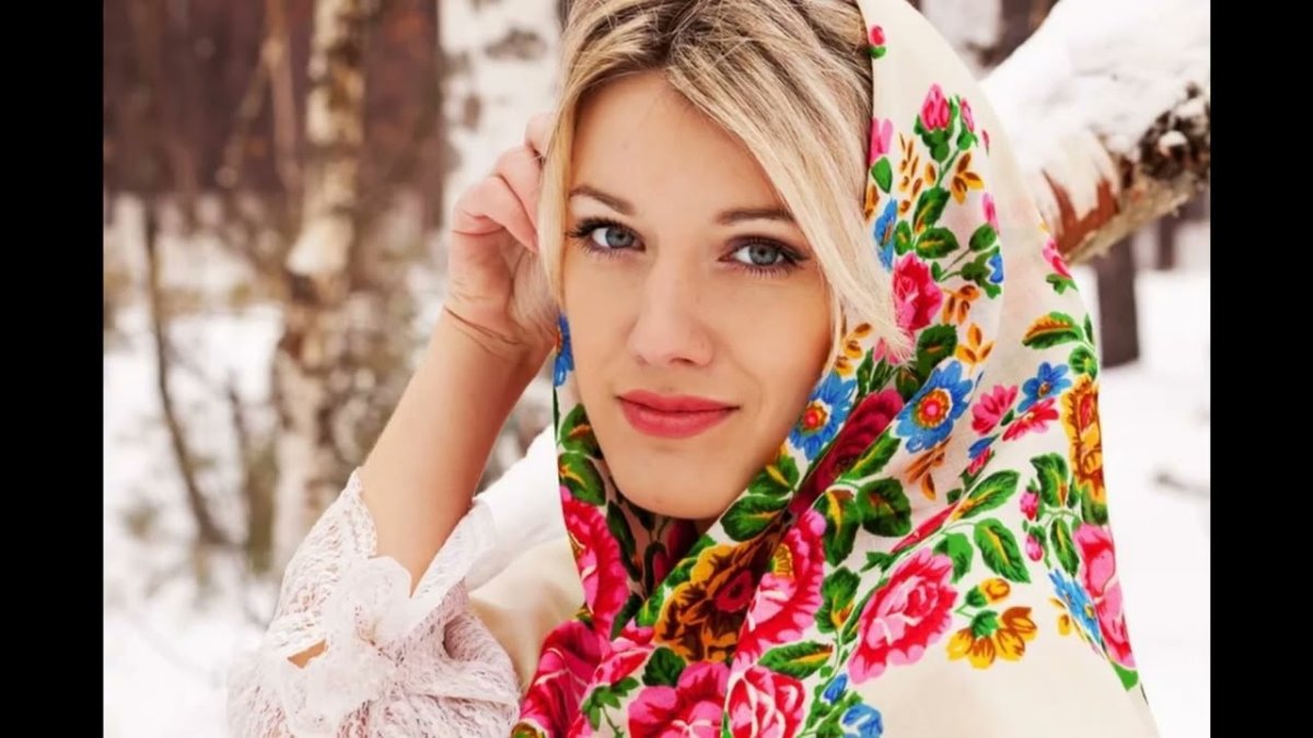Образ русской женщины в платке