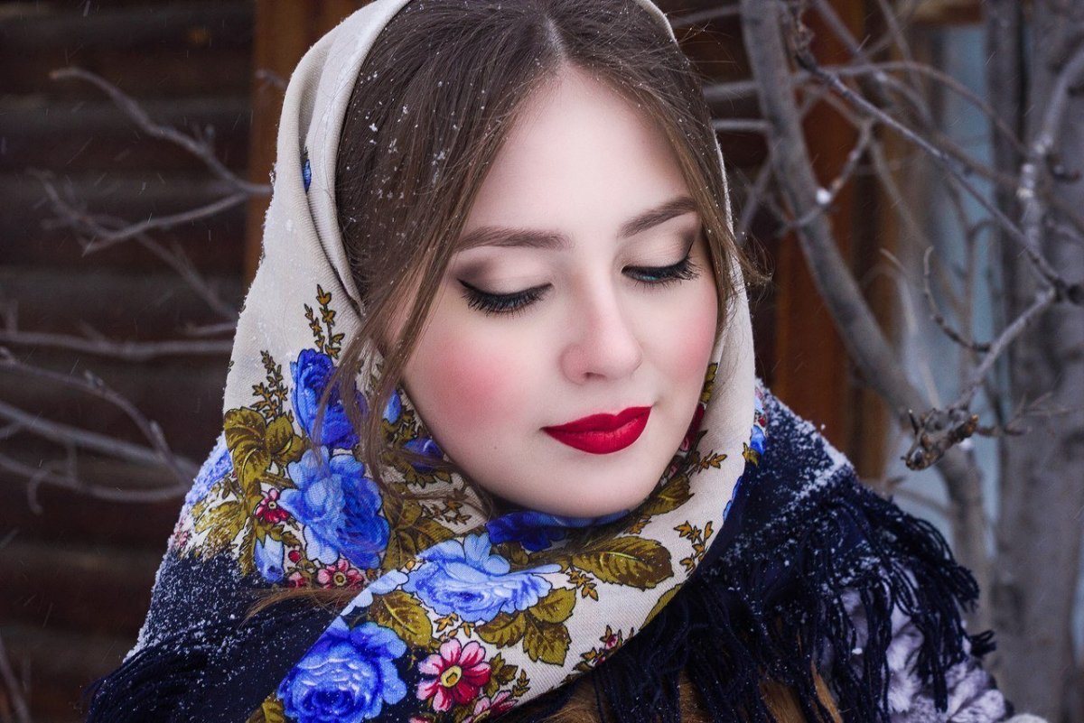 Русские красавицы в платках