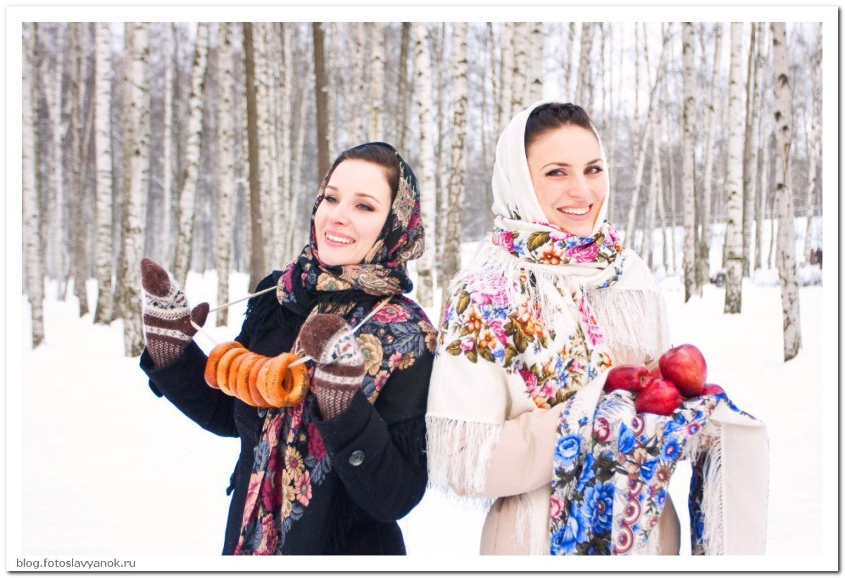 Платок в русском стиле