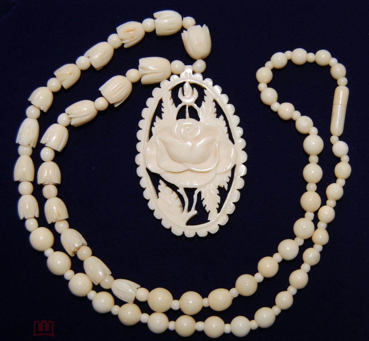 Бижутерия из слоновой кости