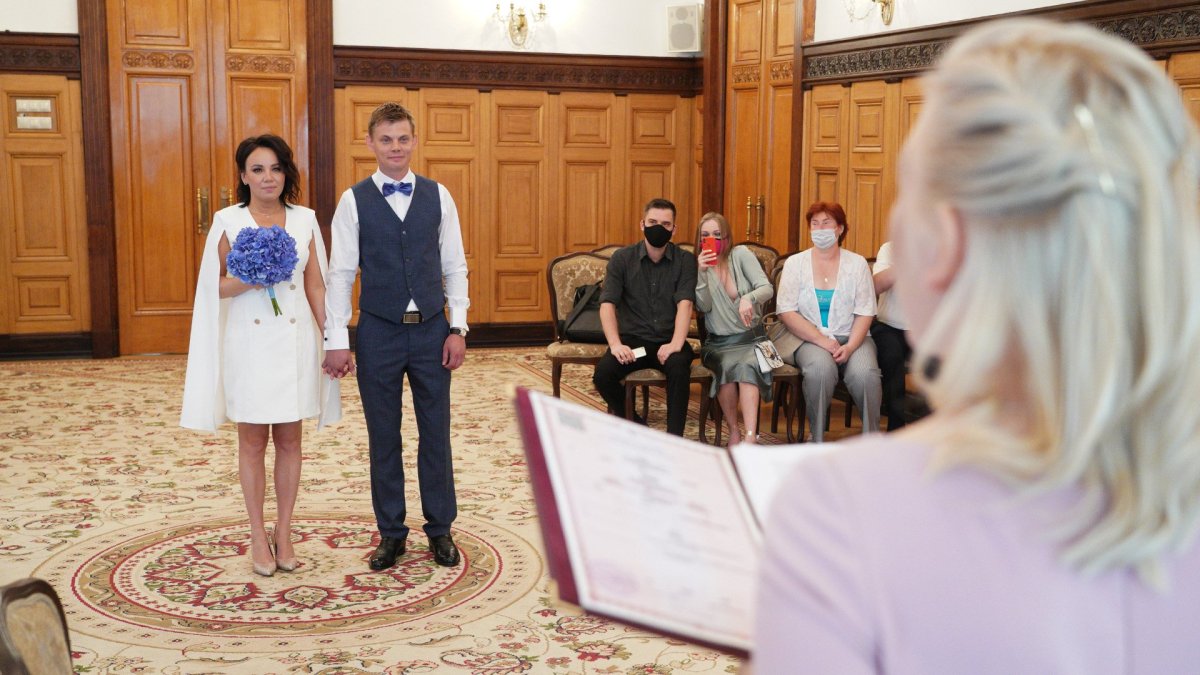 Платье для росписи в ЗАГСЕ