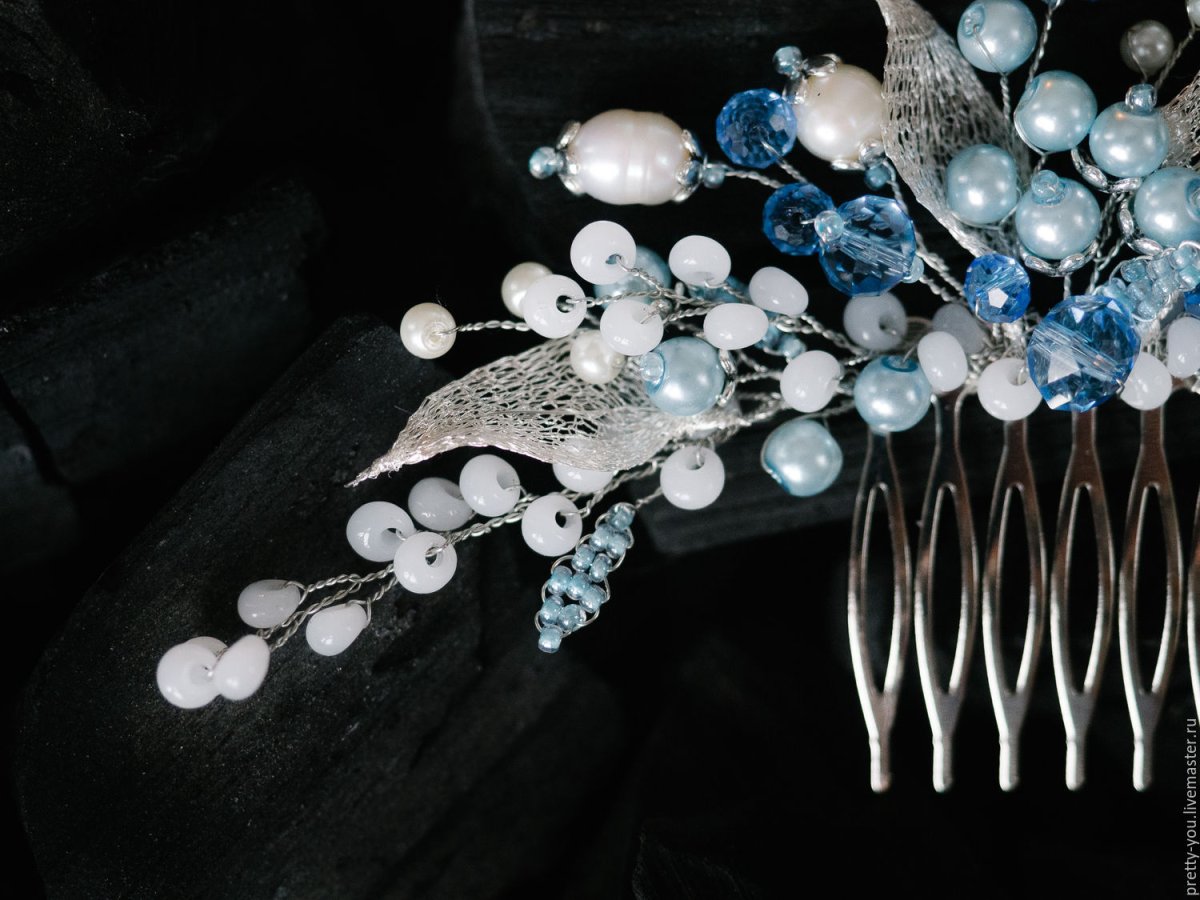 Проволока и Бусины украшения