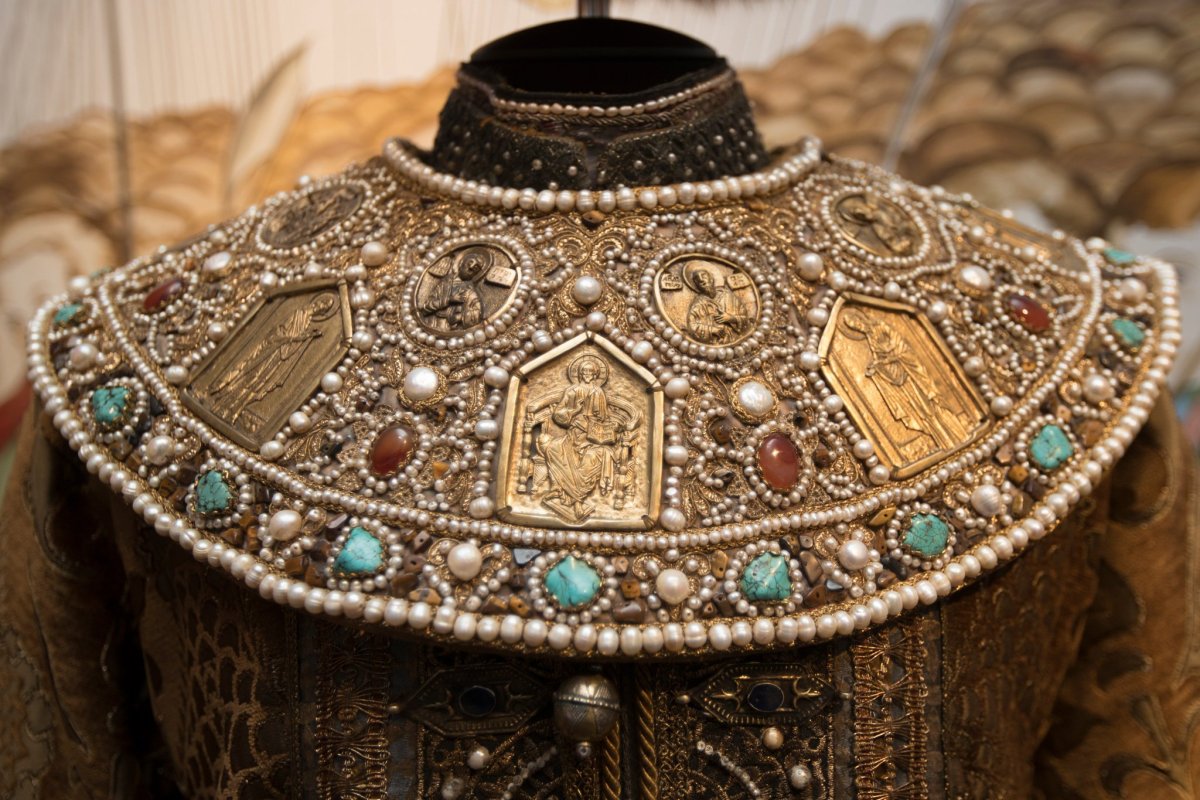 Оплечье царя Грозного