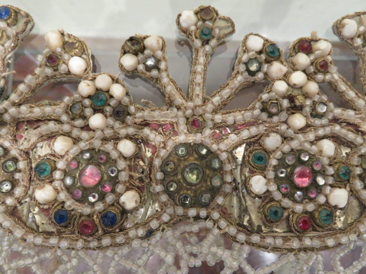 Кокошник расшитый жемчугом