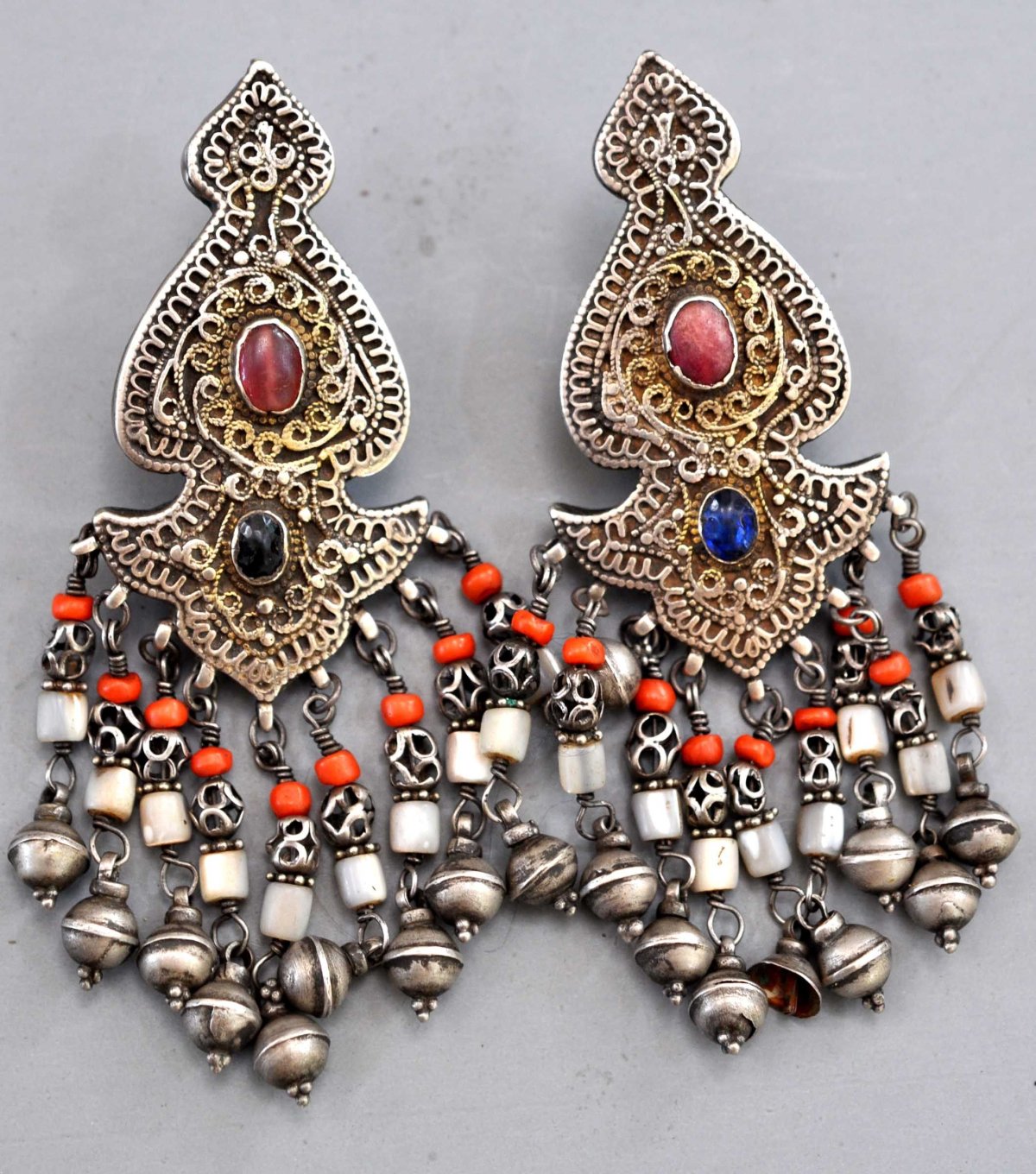 Сережки этно коралл