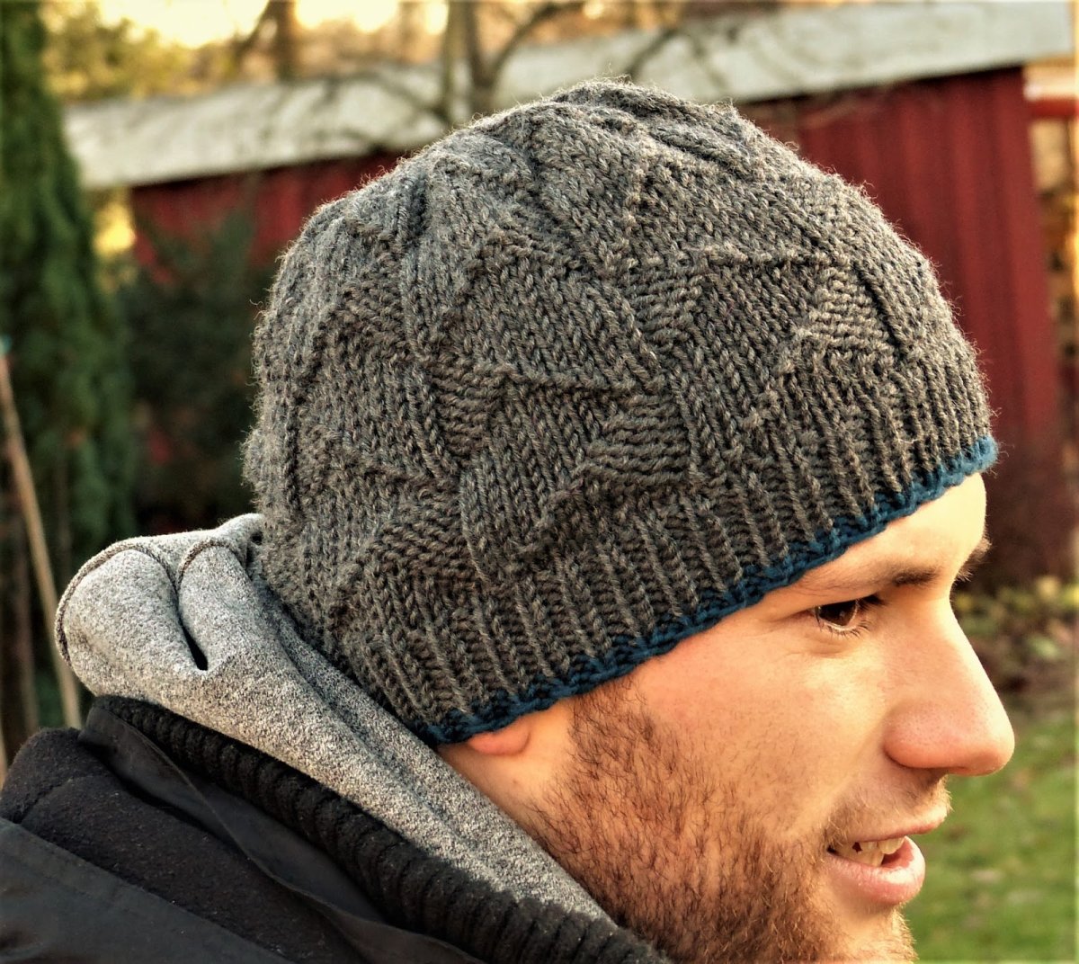 Мужская шапка ,, Едге,, спицами