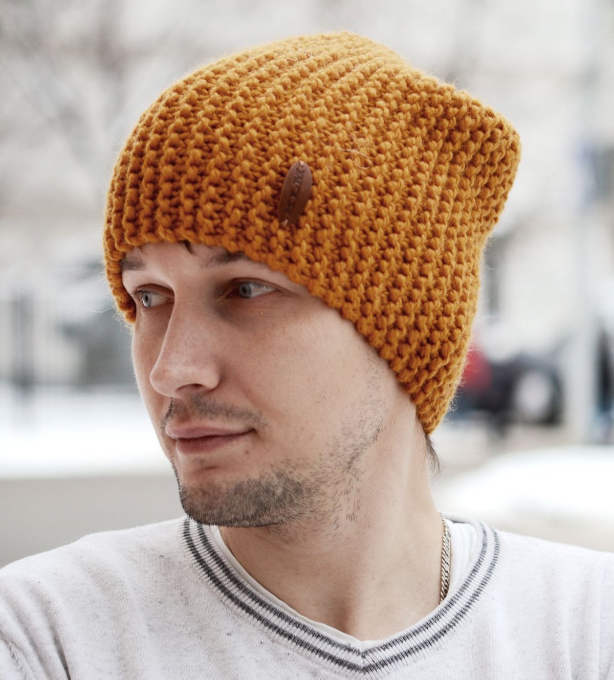 Вязаная шапка бини