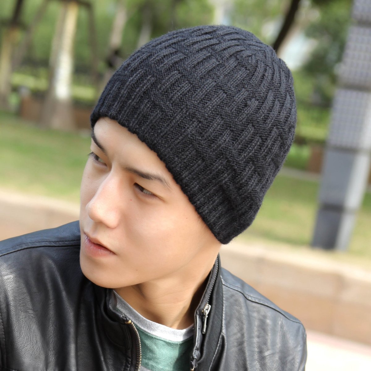 Мужская шапка спицами