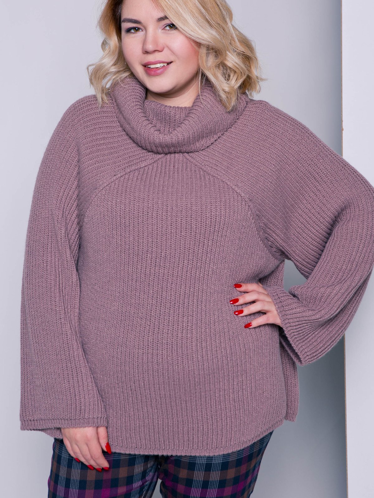 Свободные свитера женские вязаные