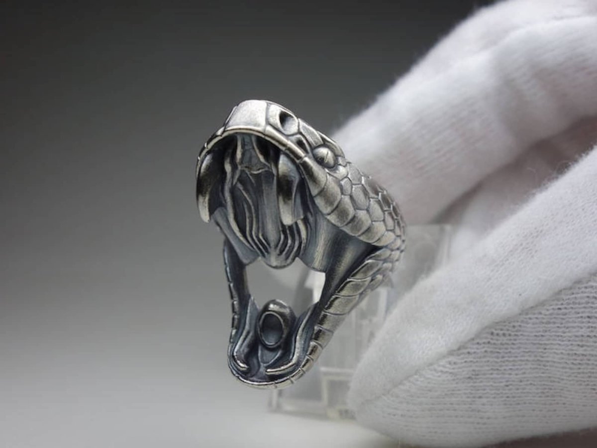 Кулон Королевская Кобра