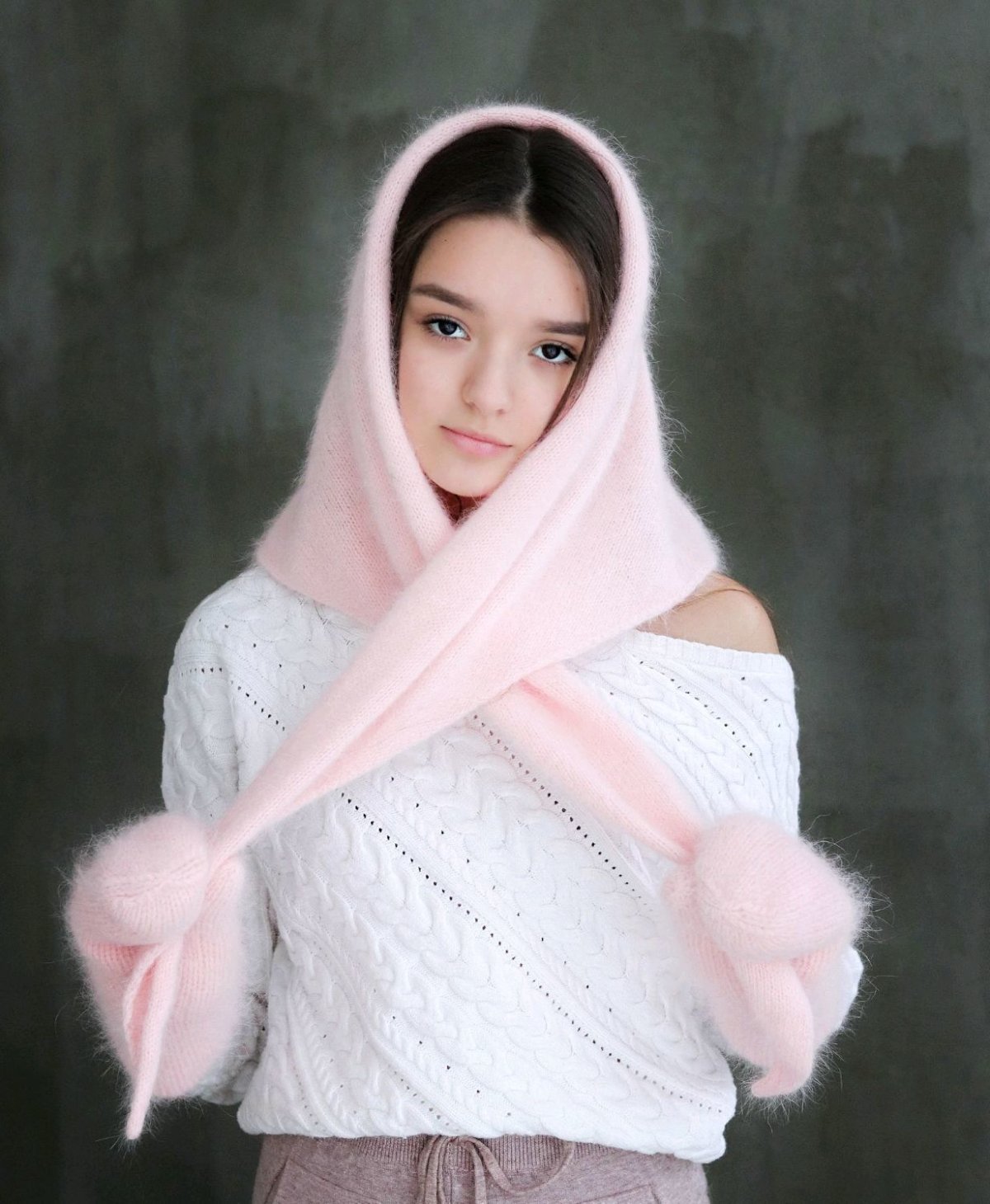 Вязаная косынка на голову