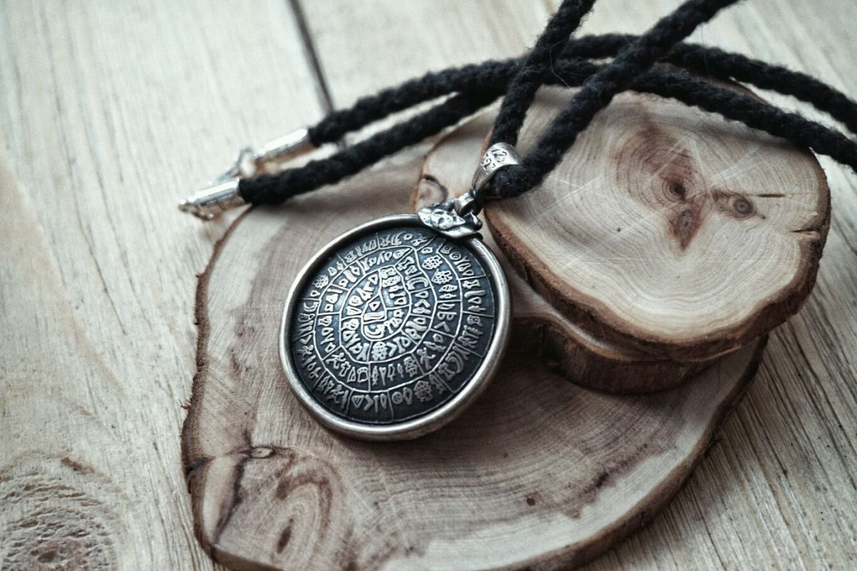 Брошь из полимерной глины