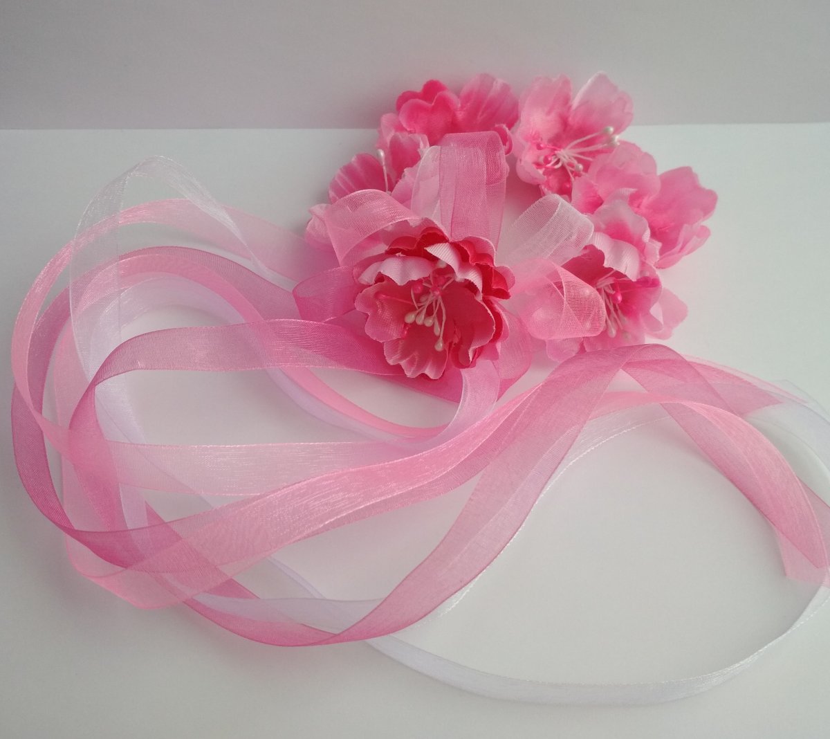 Цветы из капроновых лент