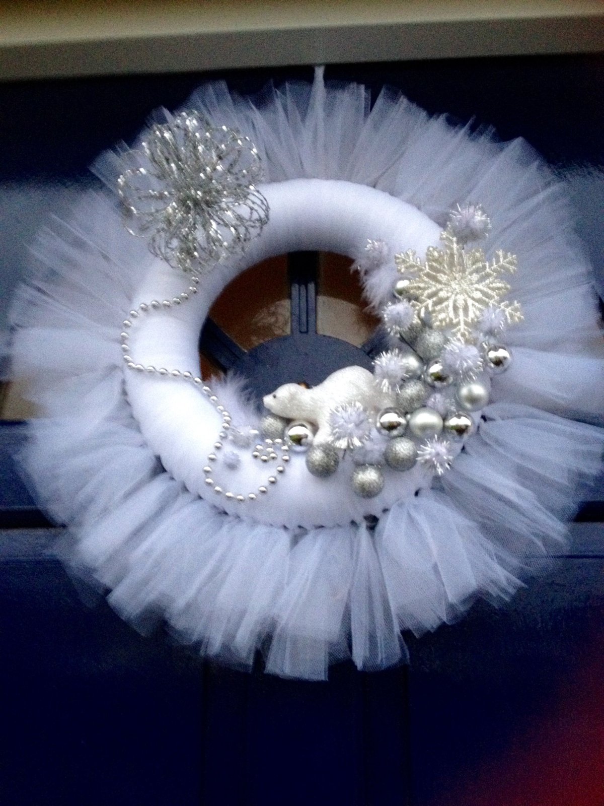 Новогоднее украшение из тюли