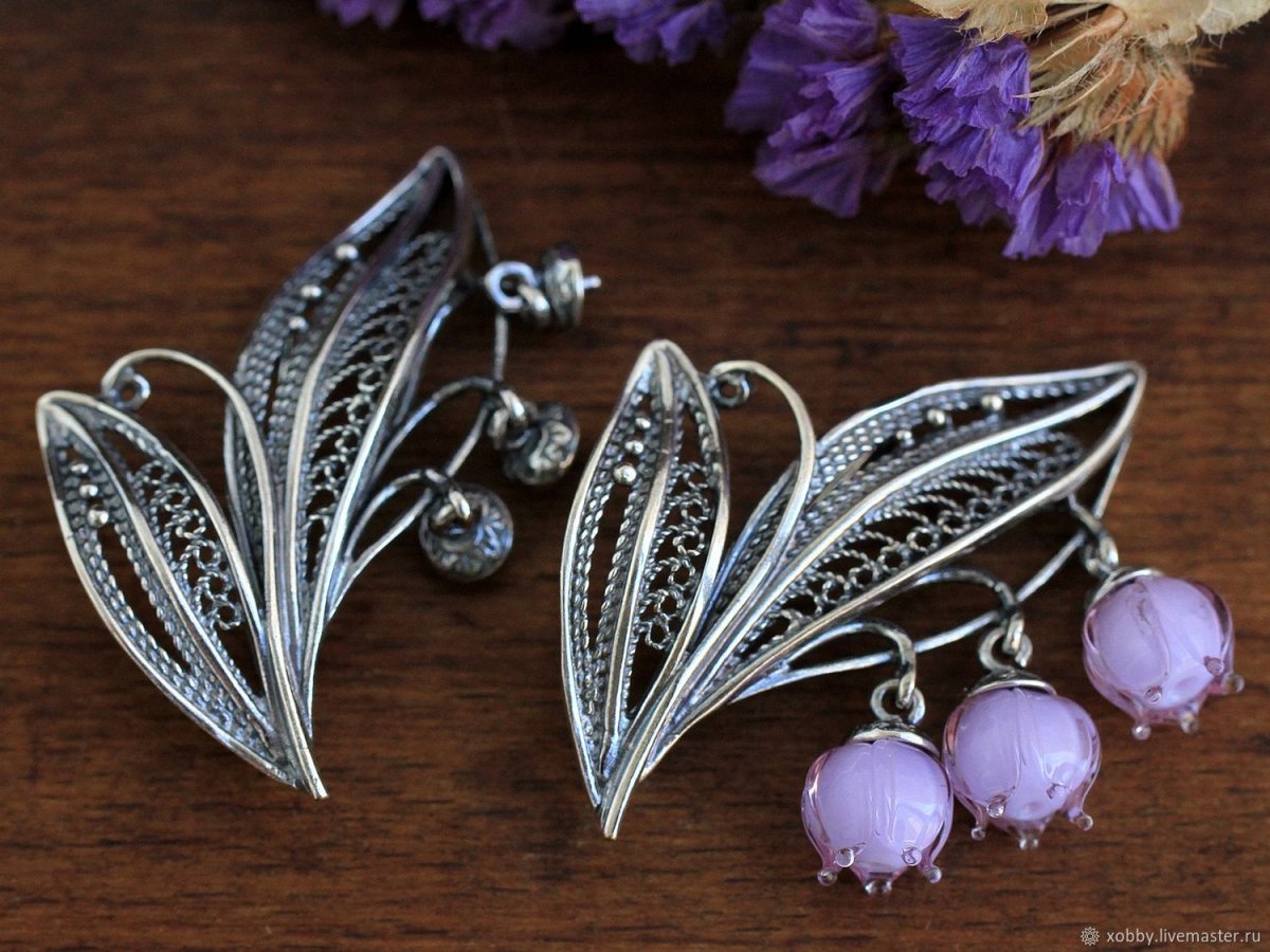 Венок с ландышами