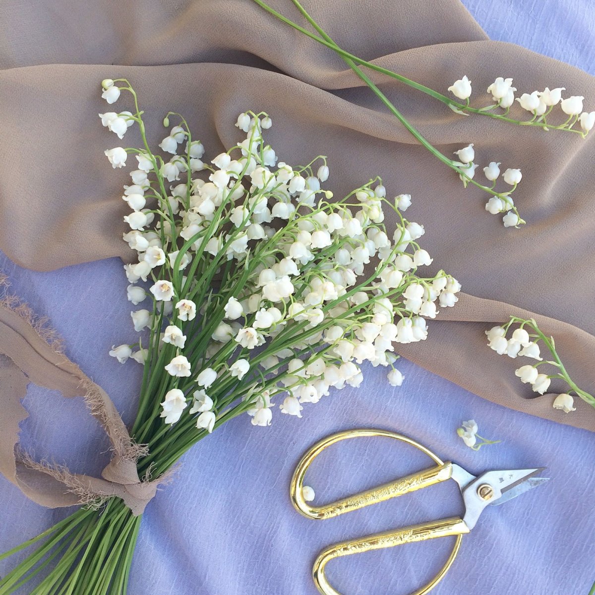 Брошь Ландыши e303278