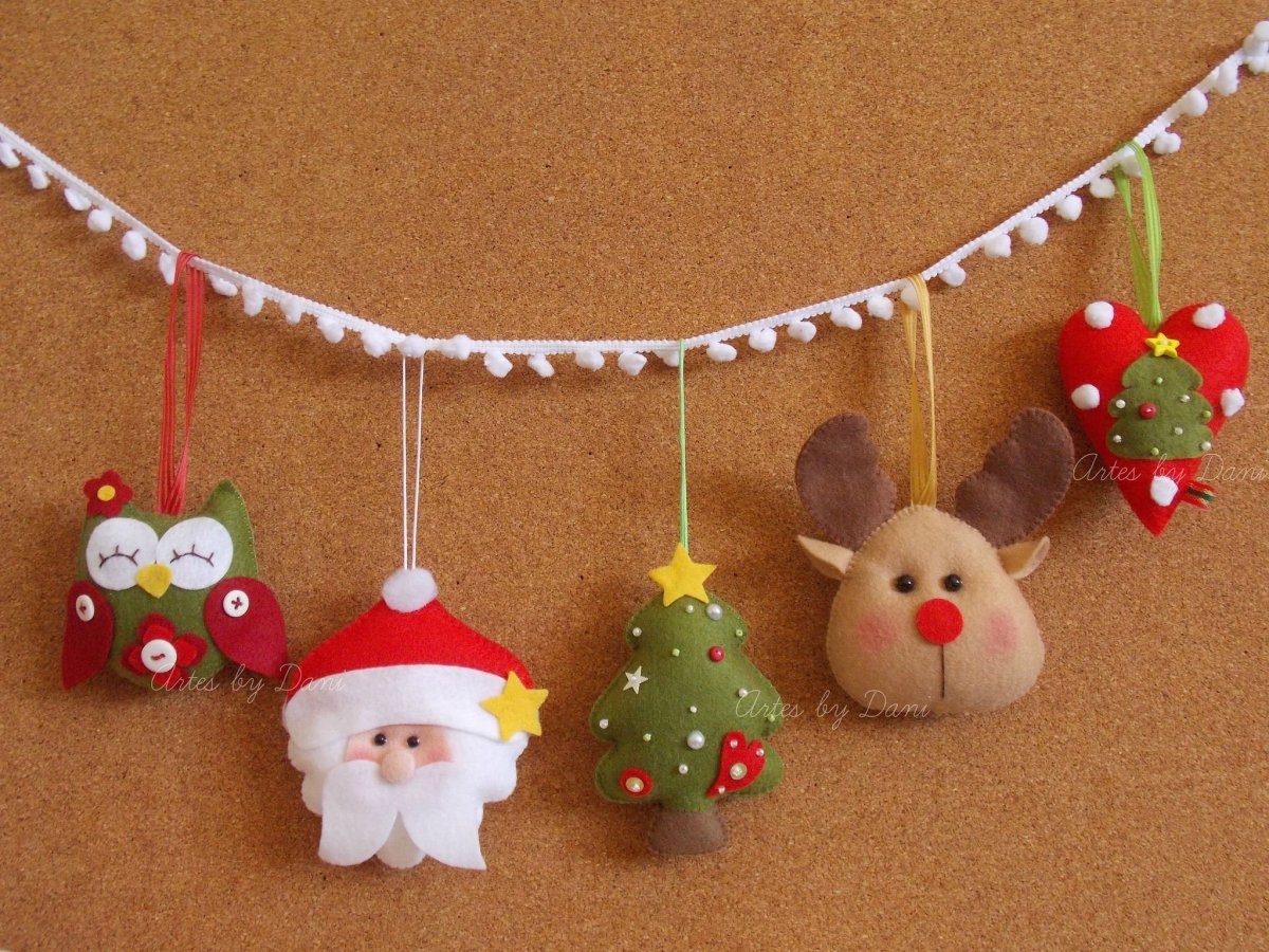 Брелок из фетра