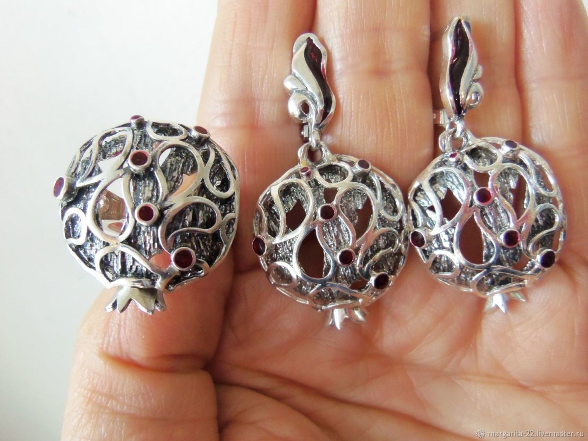 Серебряные украшения с марказитами