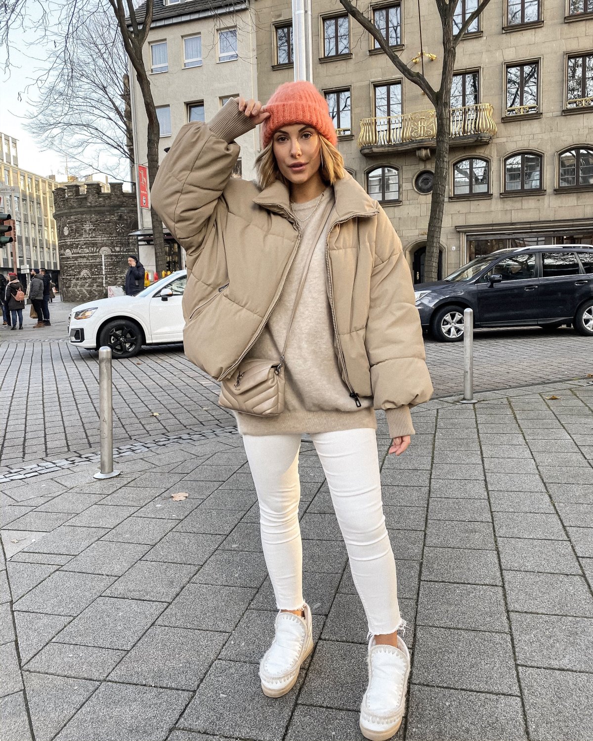 Образ в бежевых тонах