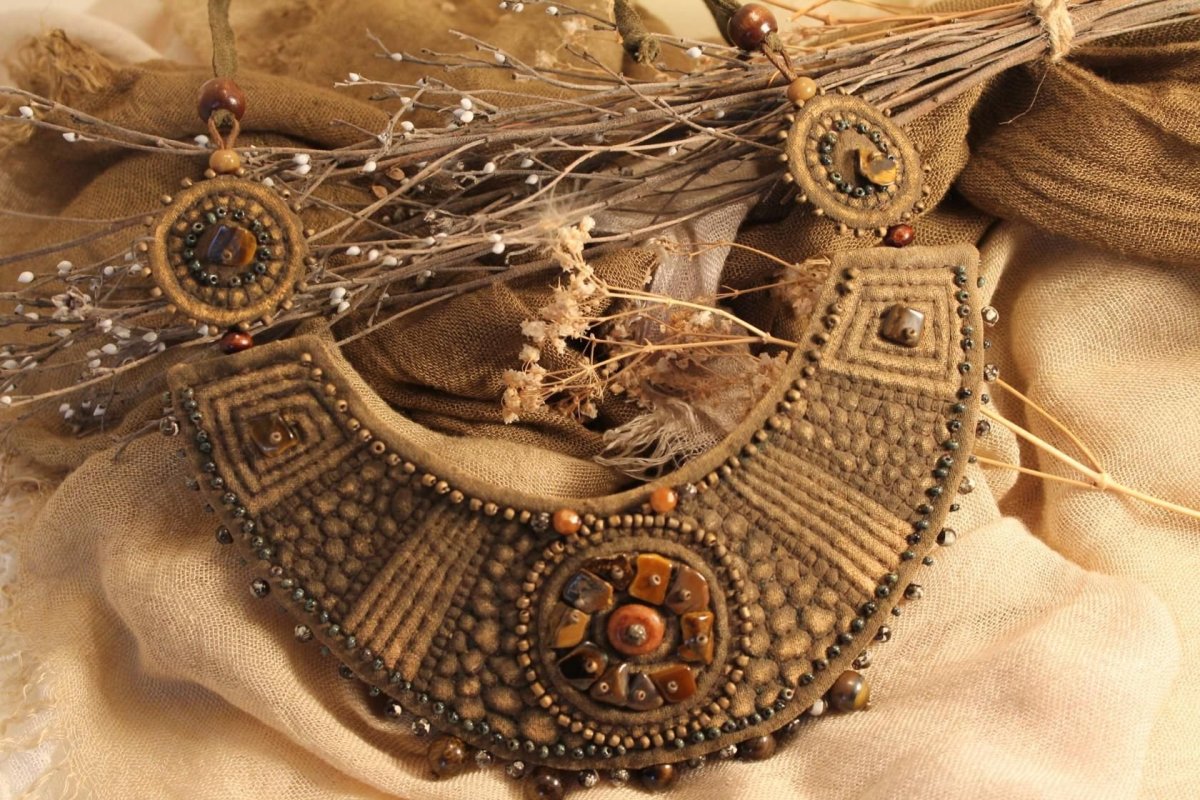 Татьяна Козырева украшения