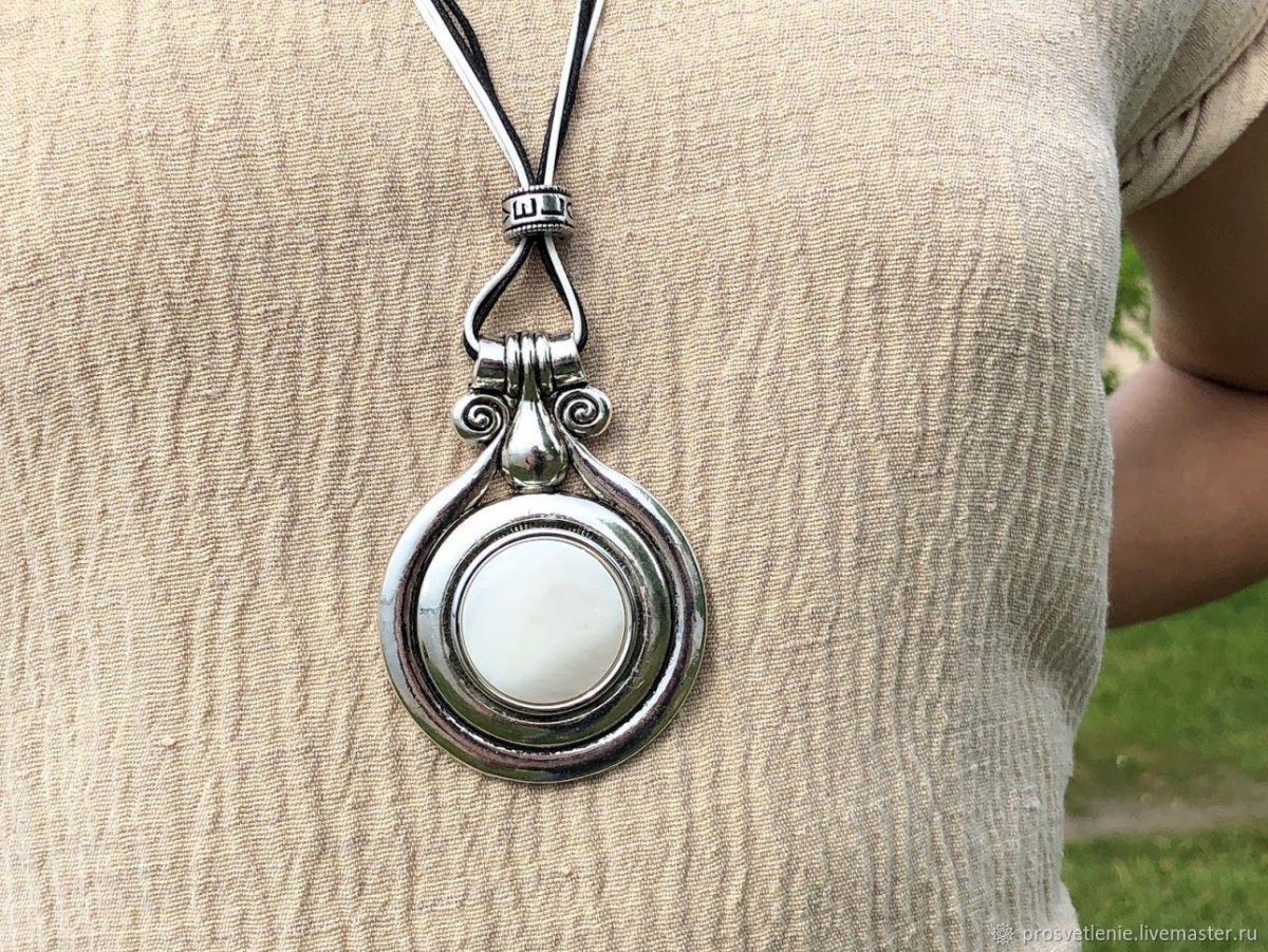 Необычные кулоны