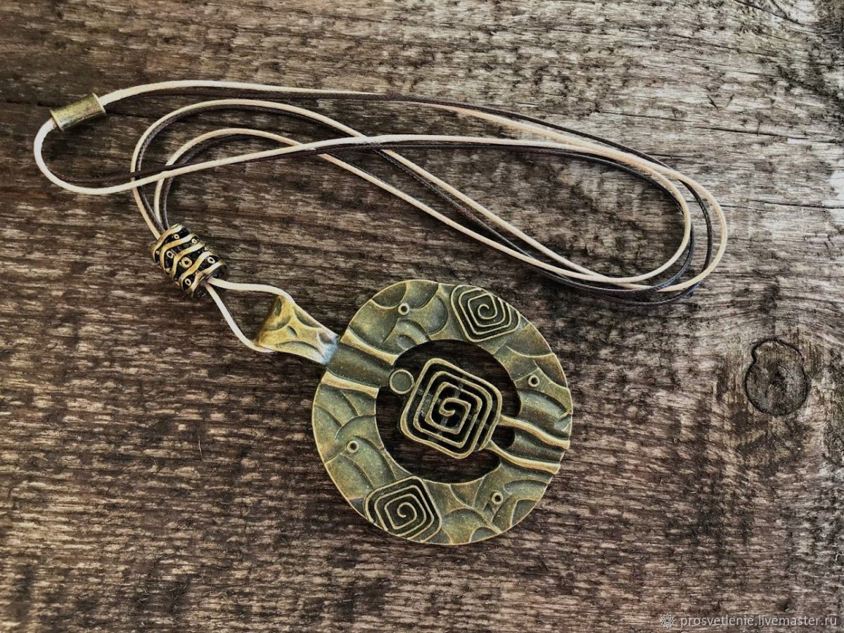 Бохо украшения на шею