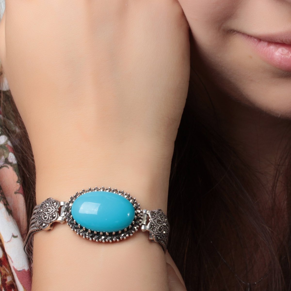 Серьги с марказитами и ониксом серебро