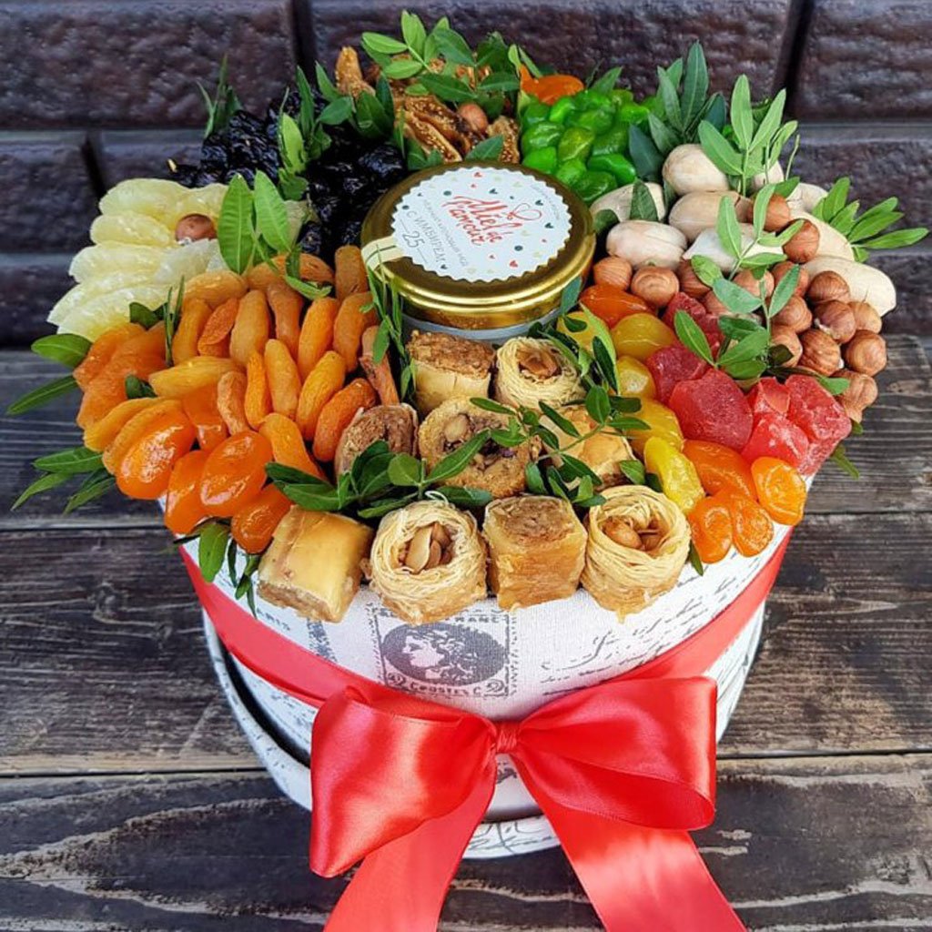 Букет из сухофруктов