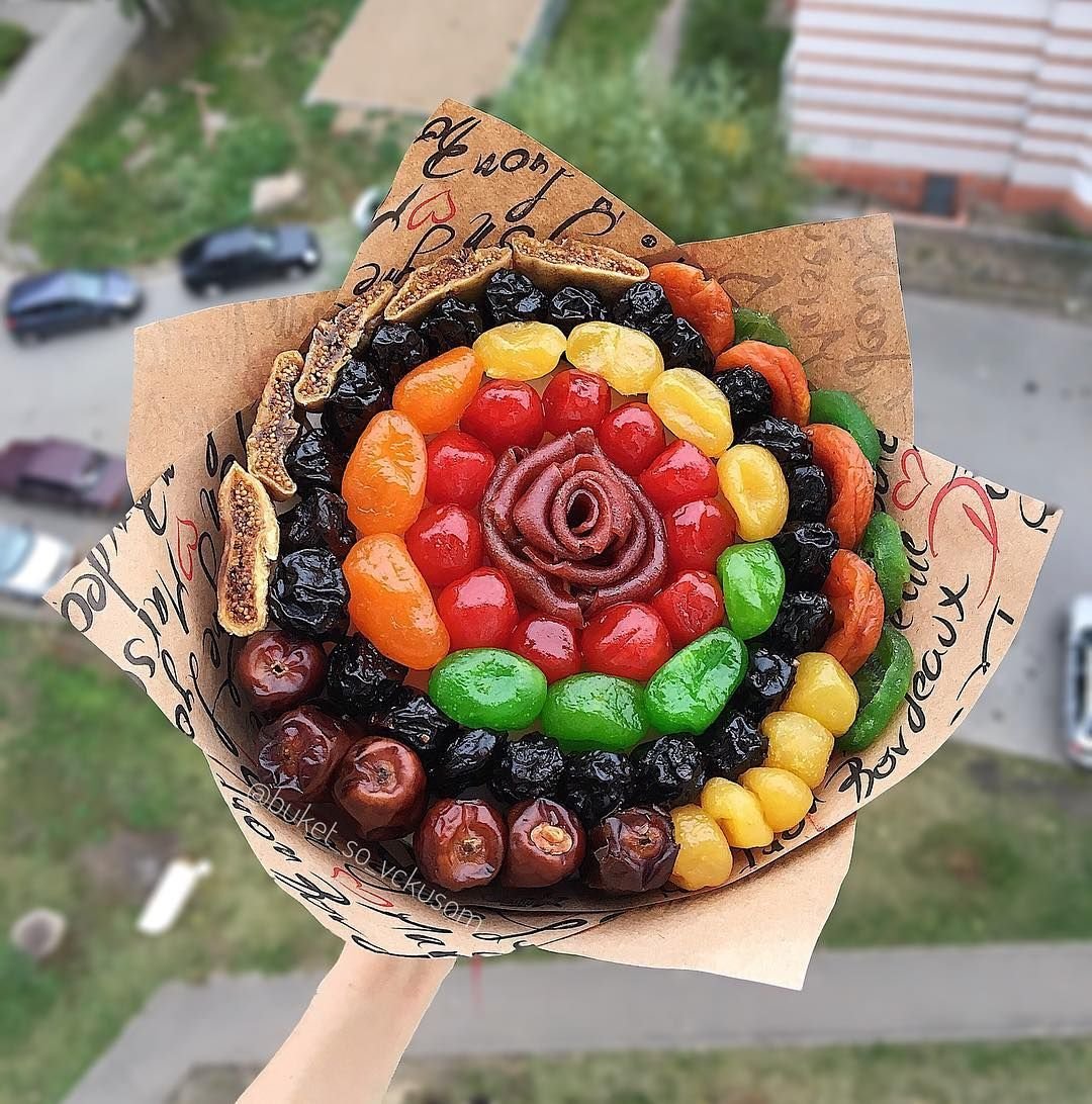 Букет из сухофруктов