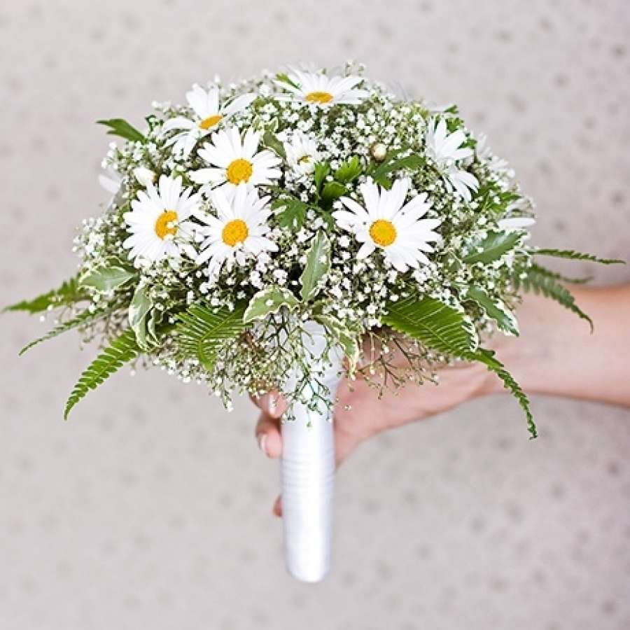 Гипсофилы с хризантемами