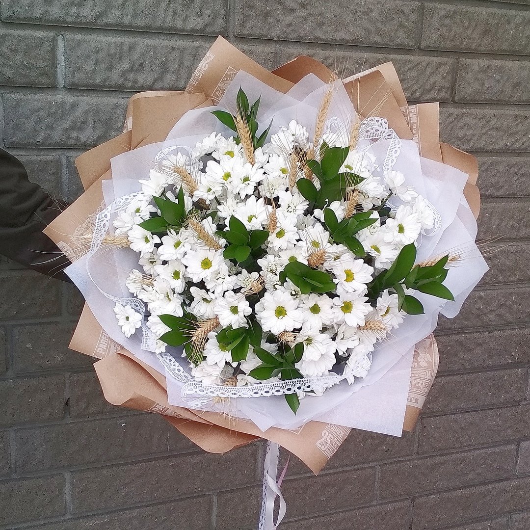 Свадебный букет альстромерия и гипсофила