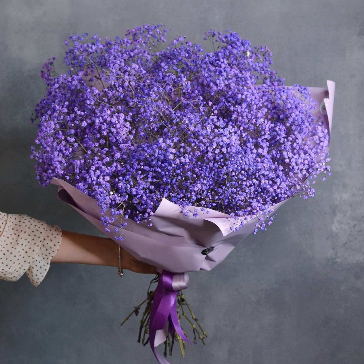 Эустома и кустовая роза