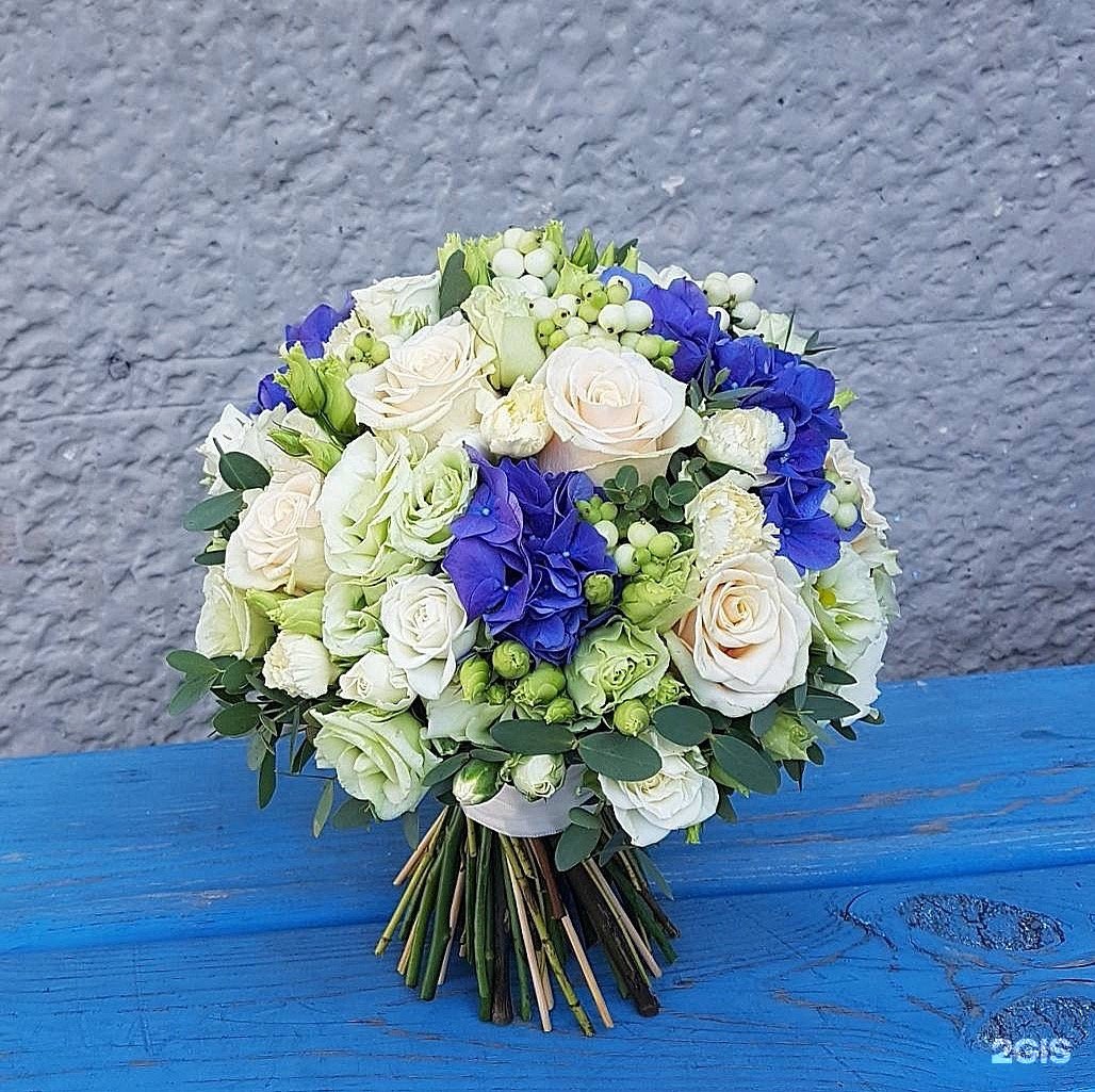 Гортензия и эустома