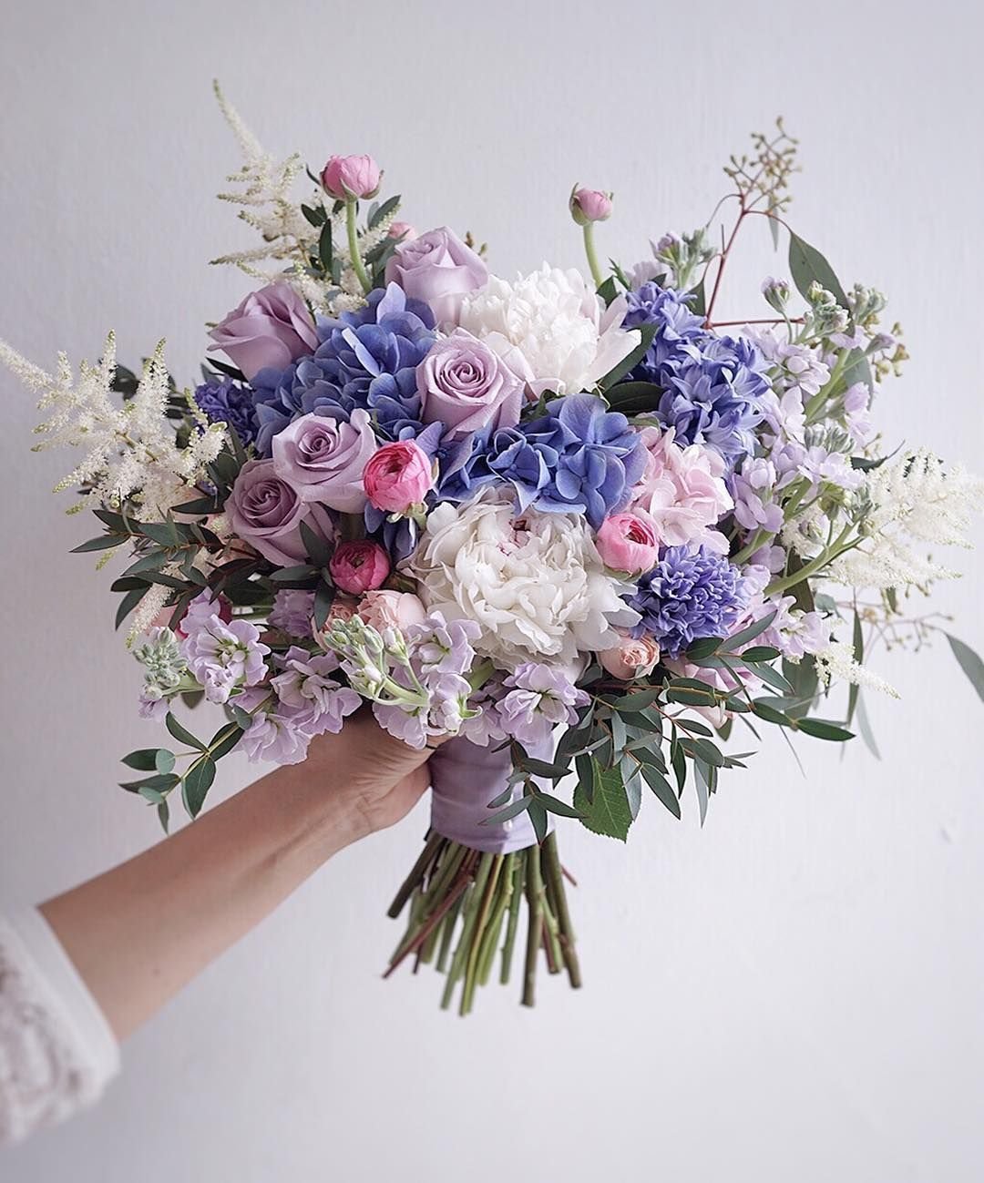 Гортензии и Лизиантусы