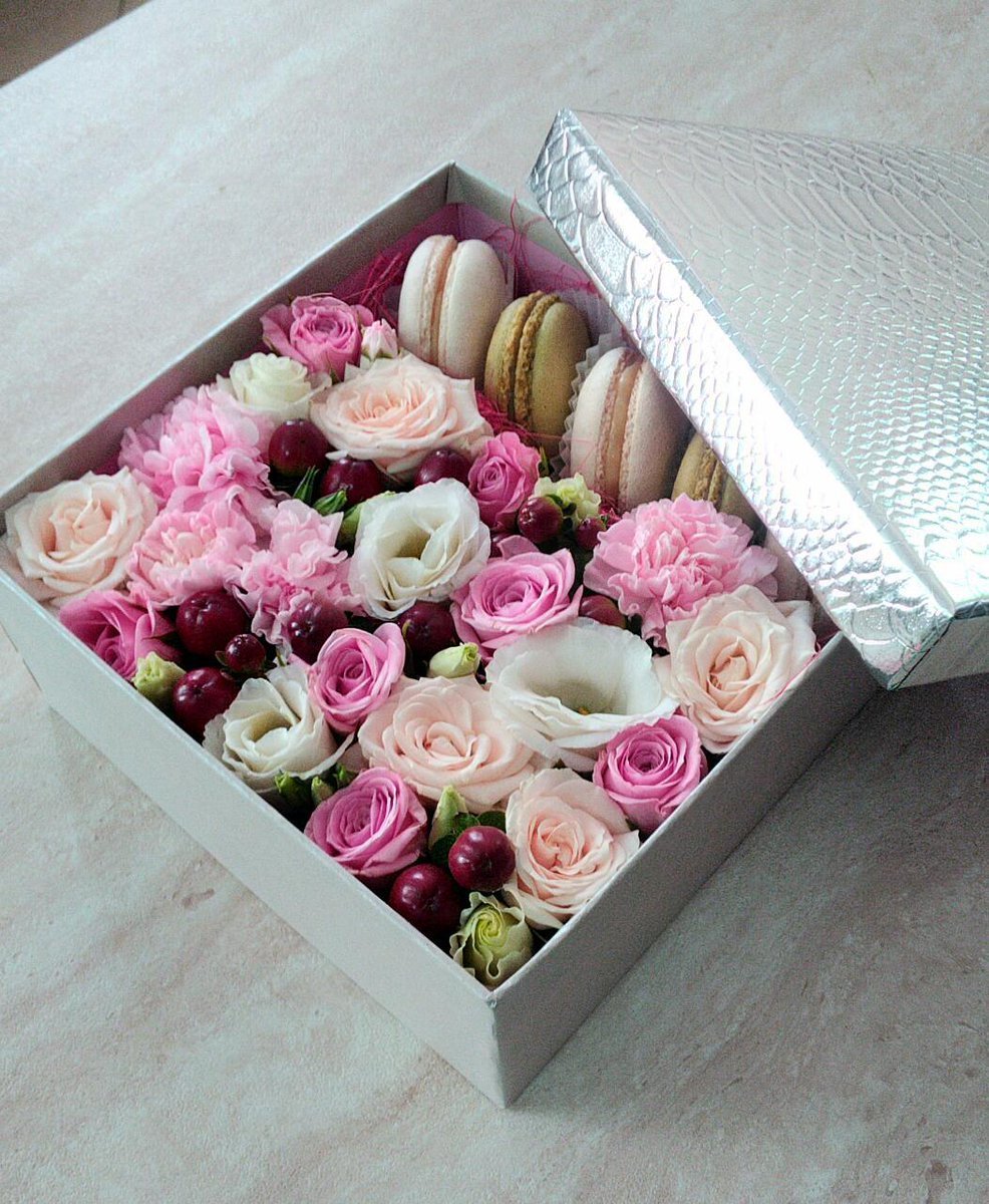 Букет из конфет в коробке