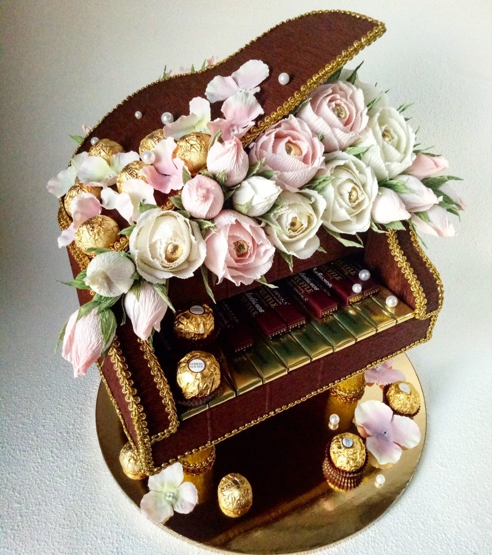 Сладкий букет в коробке