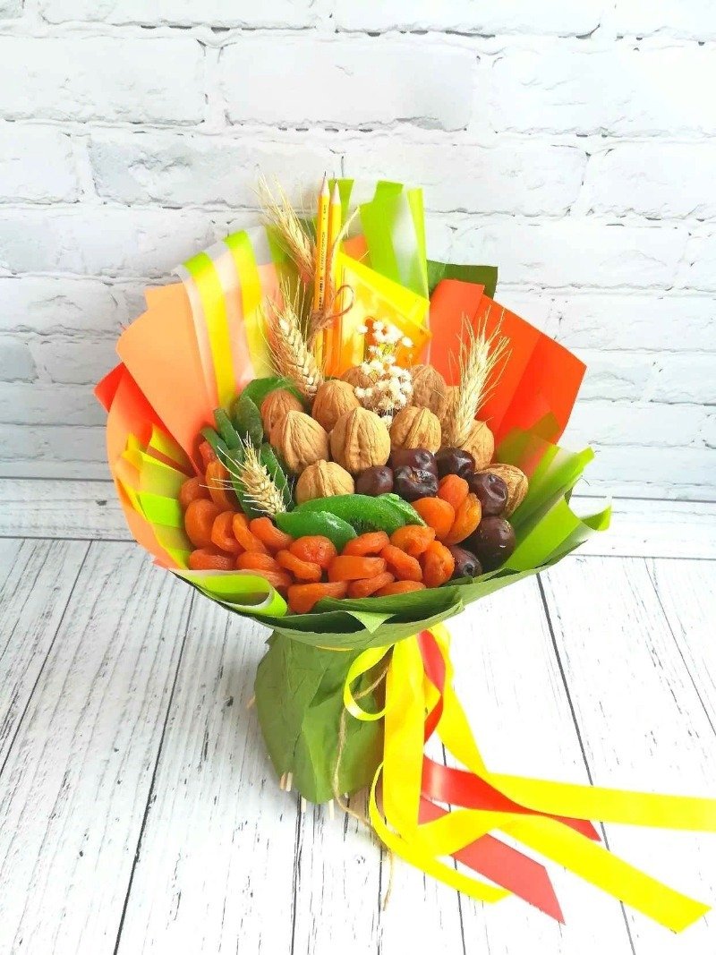 Букет из сухофруктов своими руками