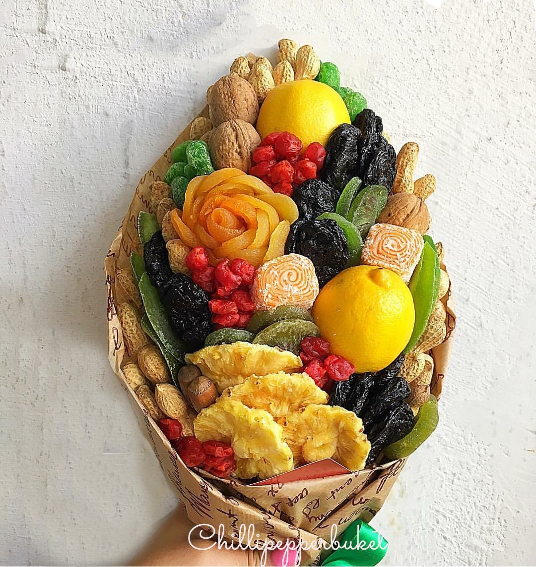 Букет Вихрь из сухофруктов