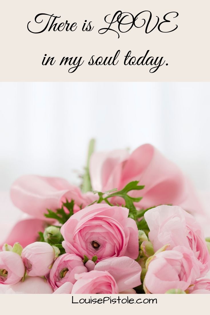 С днём рождения женщине