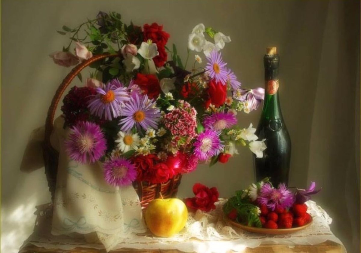 Вечерний натюрморт с цветами