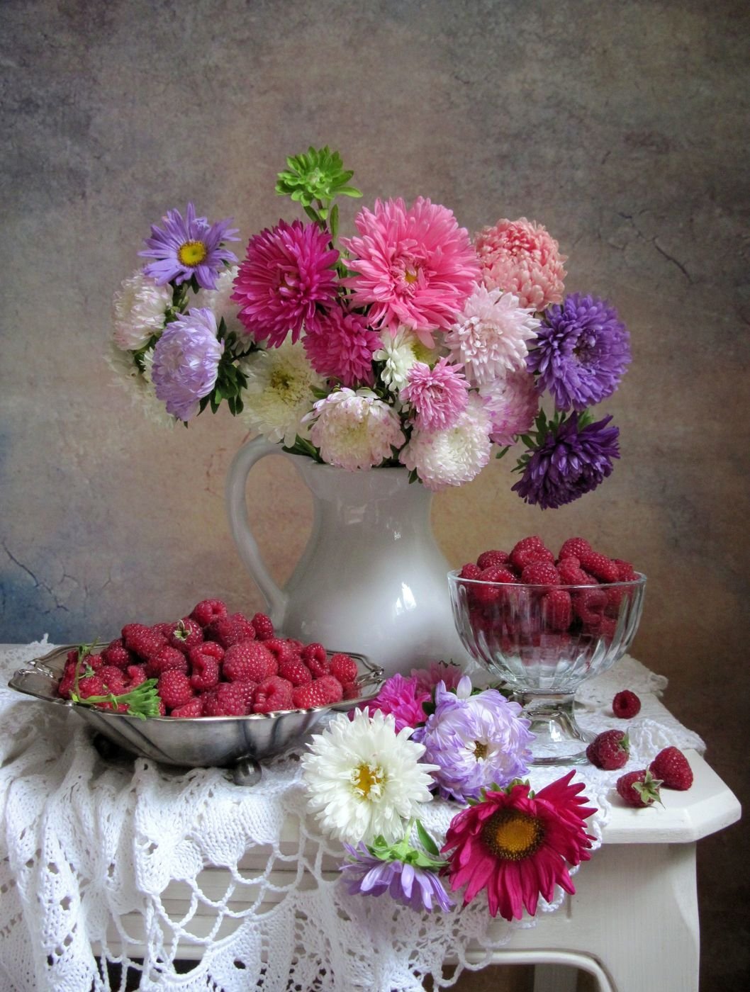 Розы в вазе