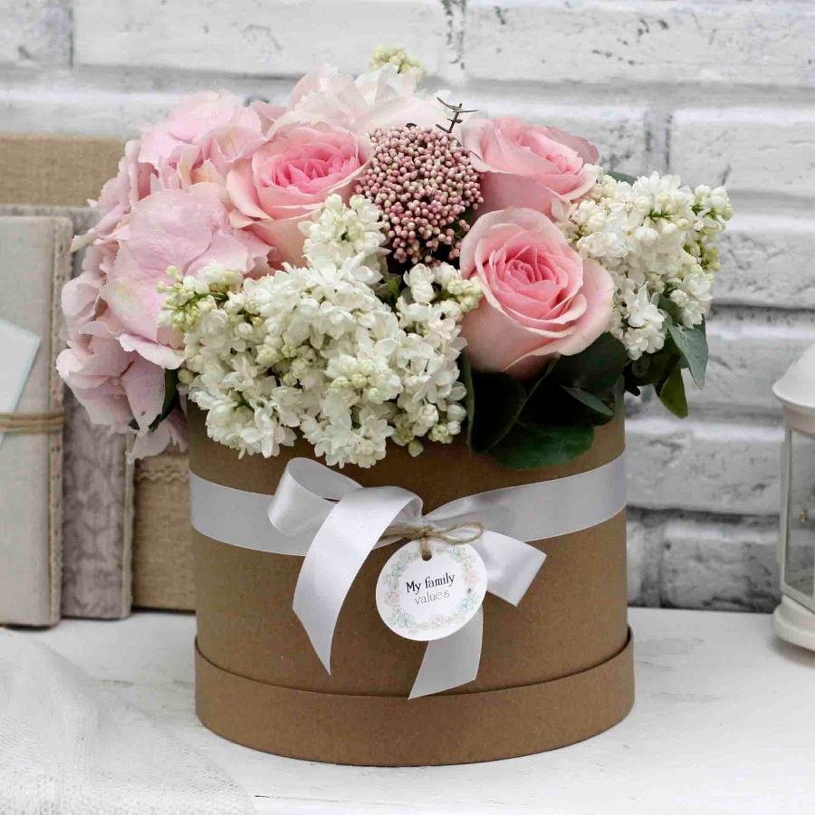 Букеты цветов в коробках