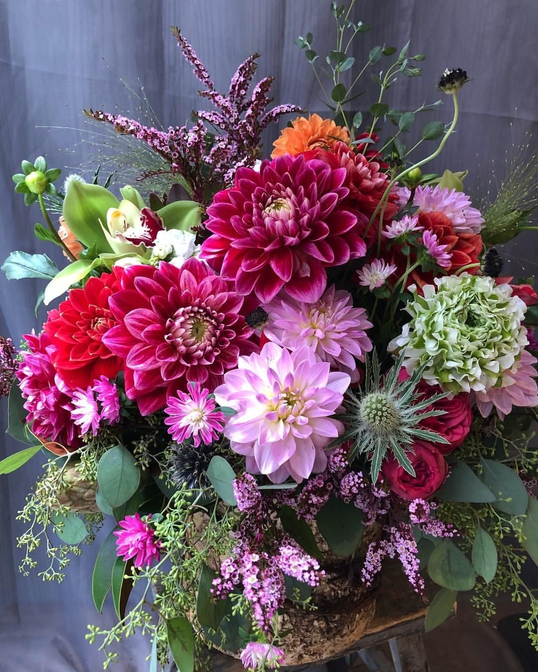 Букет георгинов