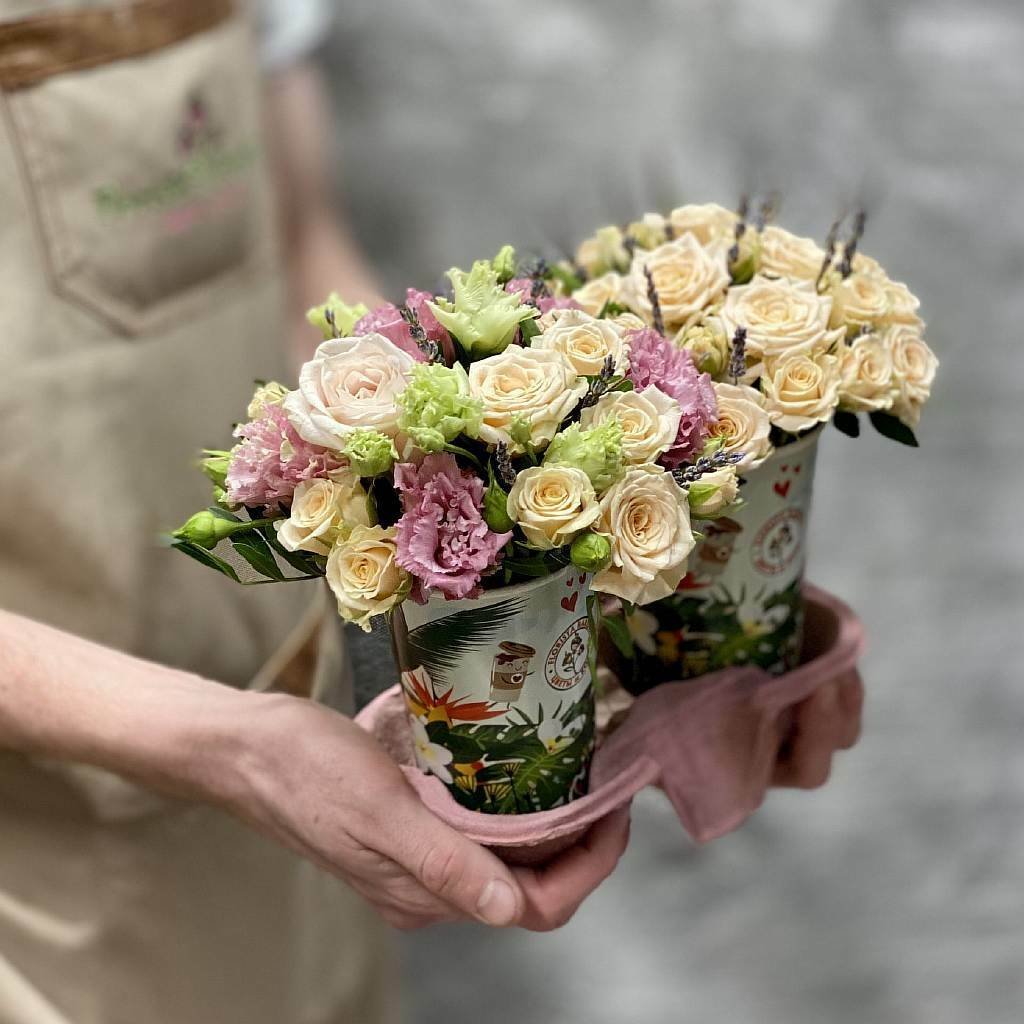 Букет в кофейном стаканчике