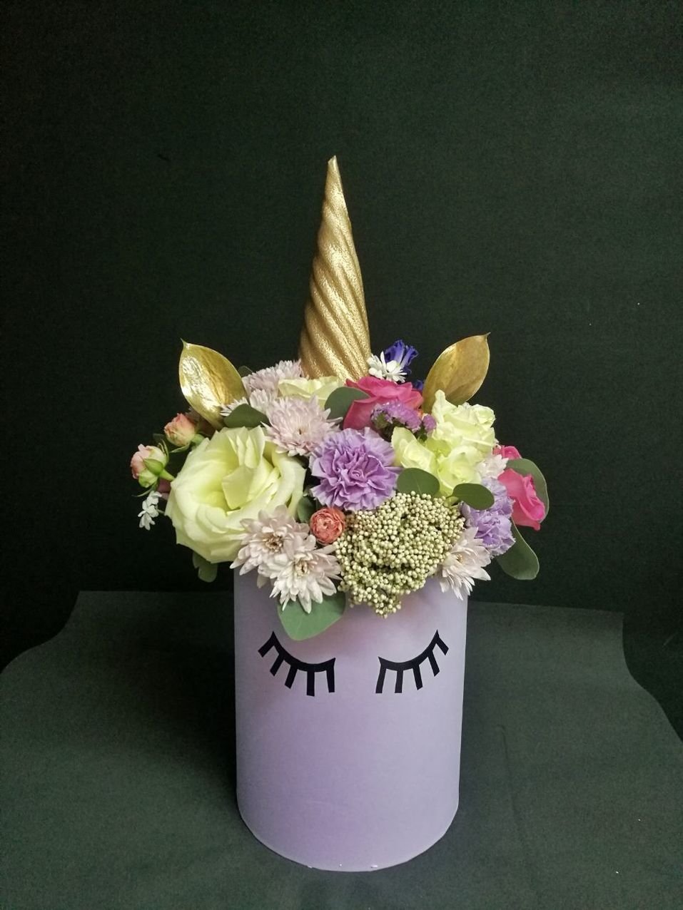 Цветочная композиция в стакане