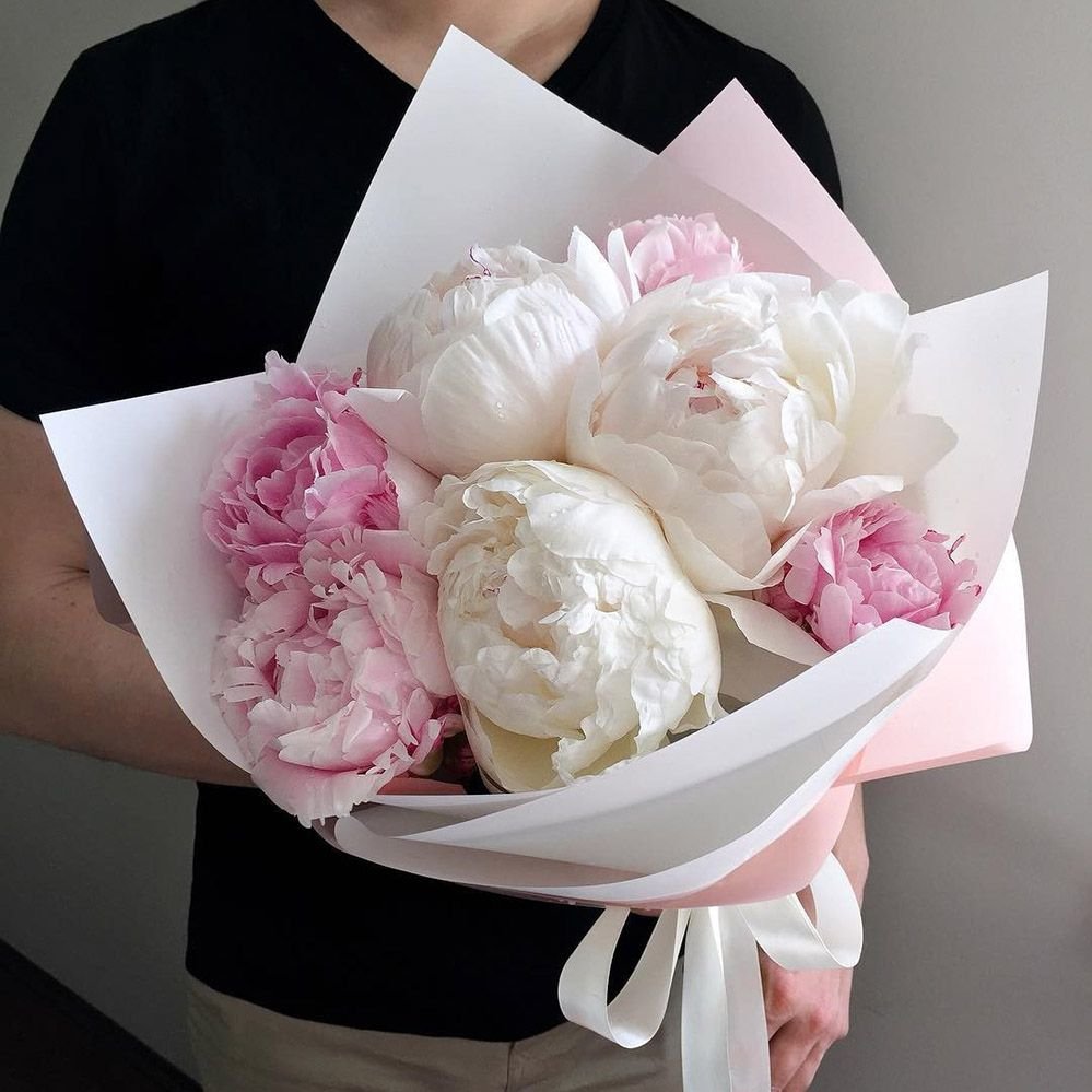 КНКА букет пионов